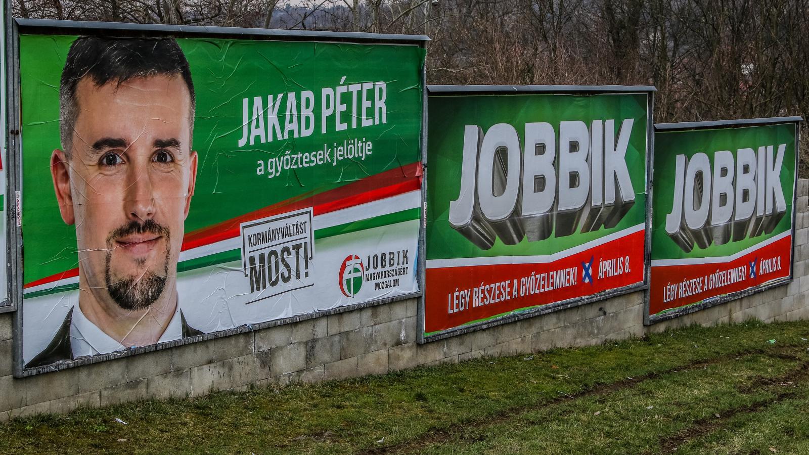 Jobbikos plakátok az idei kampányban