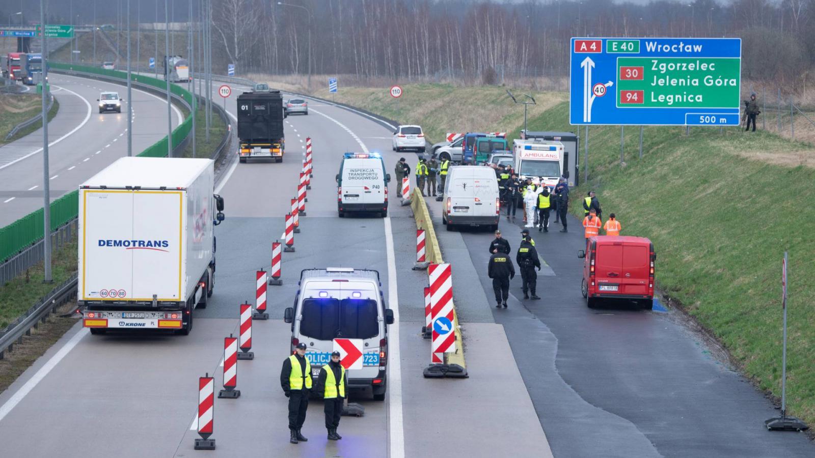 Ellanőrzés a lengyel-német határon Jedrzychowicénél