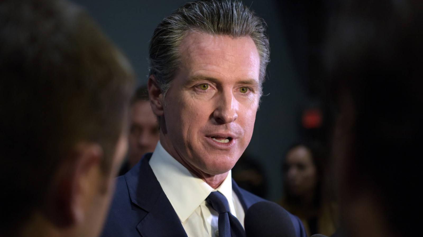 Gavin Newsom kaliforniai kormányzó