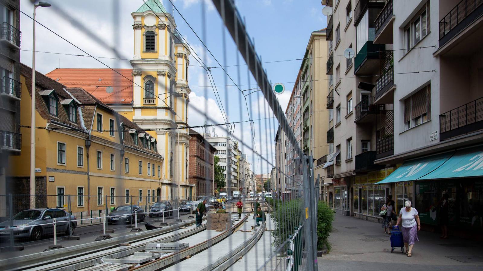 Egy éve Budán még a villamosfelújítás borzolta a kedélyeket