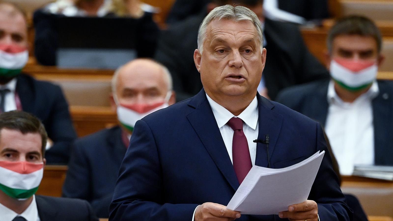 Orbán Viktor miniszterelnök a parlament első őszi ülésén