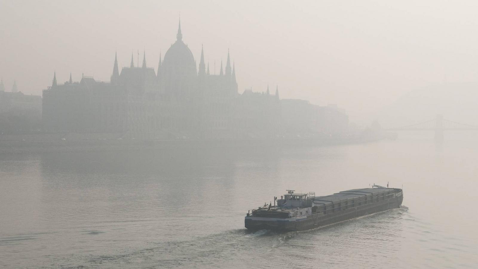 Budapest szmogfelhőben