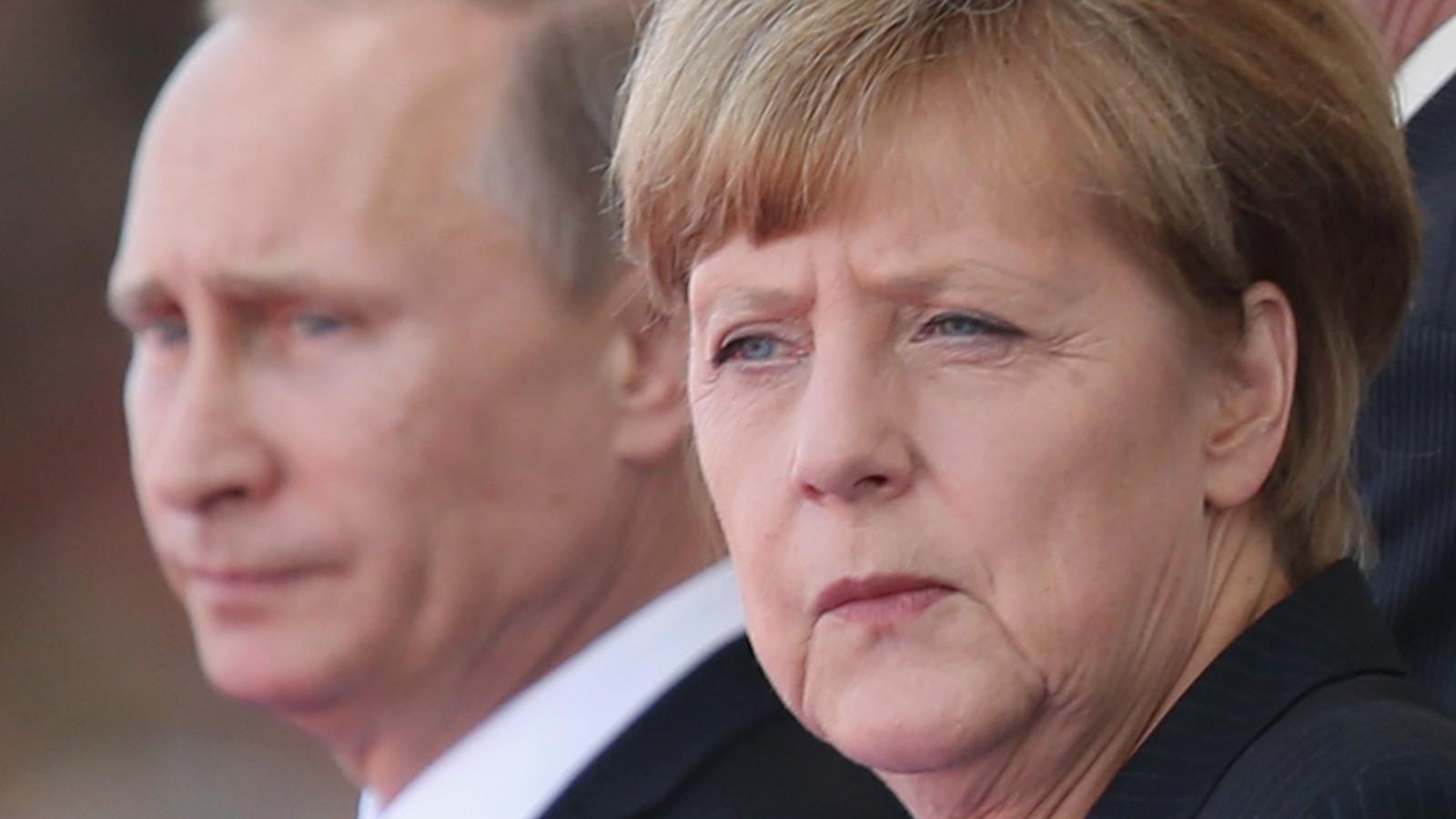 Merkel és Putyin egy korábbi találkozón. Fotó: Getty Images, Sean Gallup