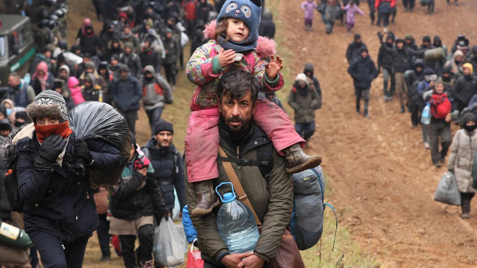 Menekülés. Kurd család Belarusz és Lengyelország határán