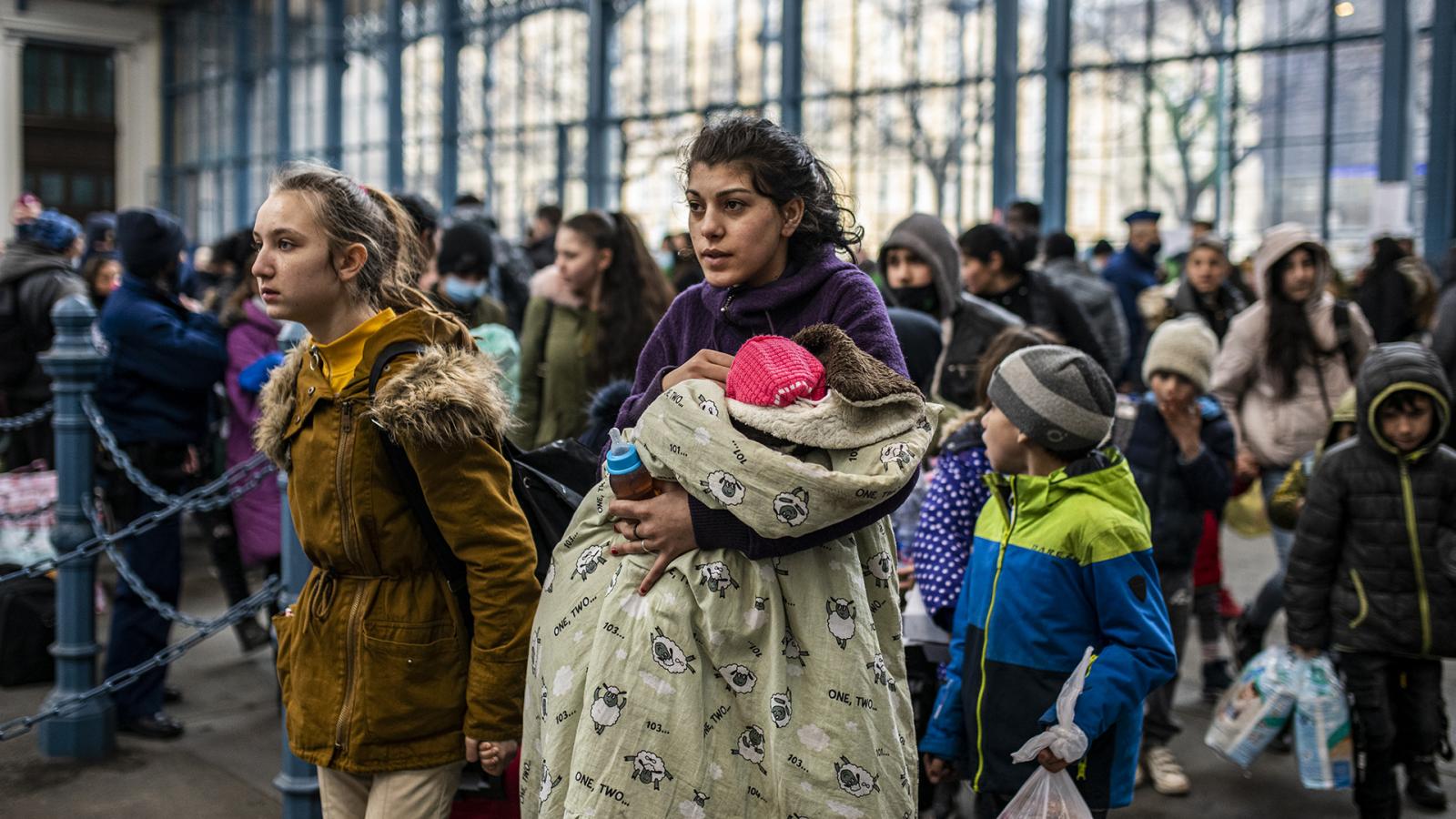 2022. február 28.
menekültek érkeznek Ukrajnából a Nyugati pályaudvarra.