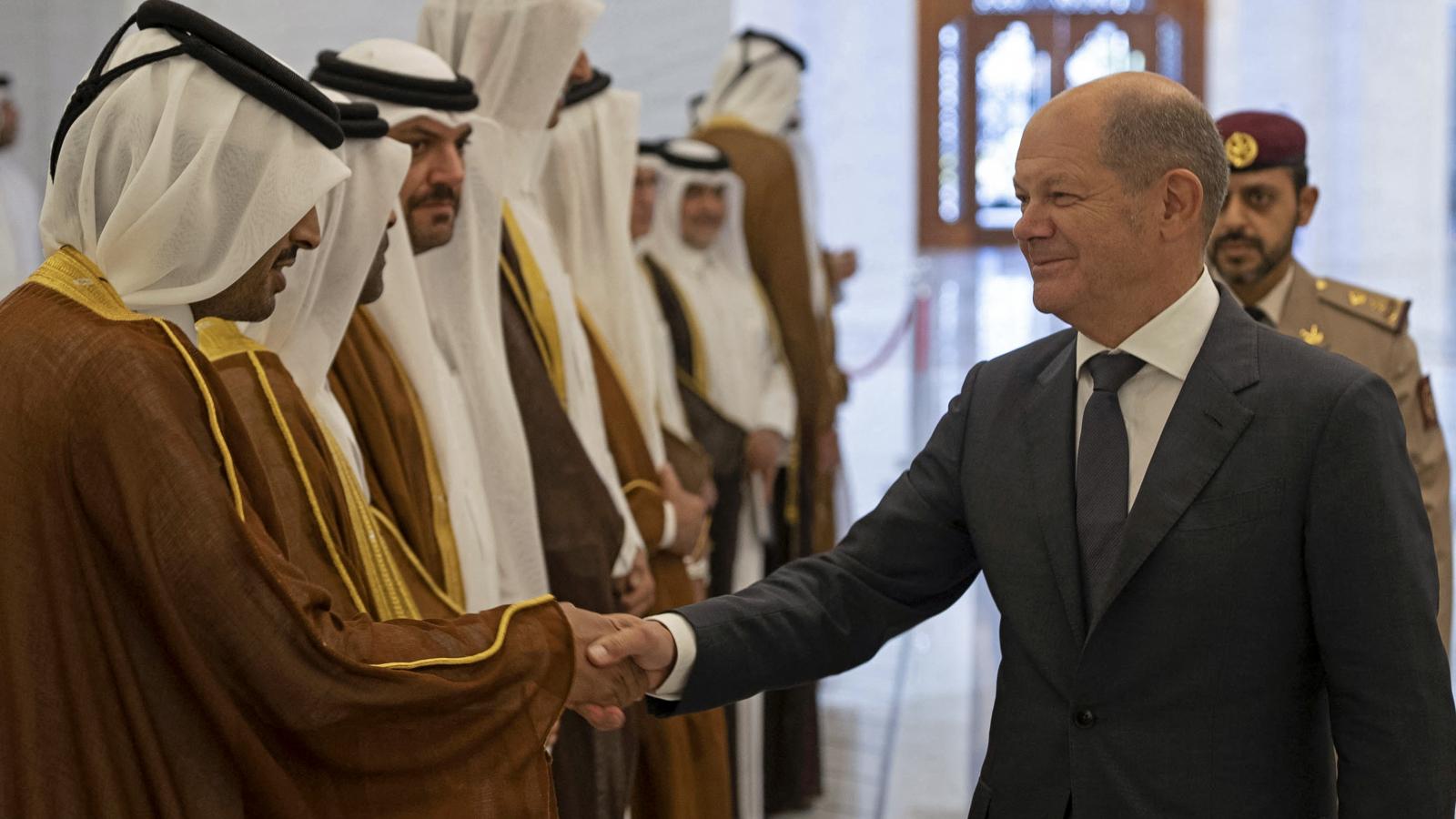 Olaf Scholz szeptember 25-i qatari látogatásán.