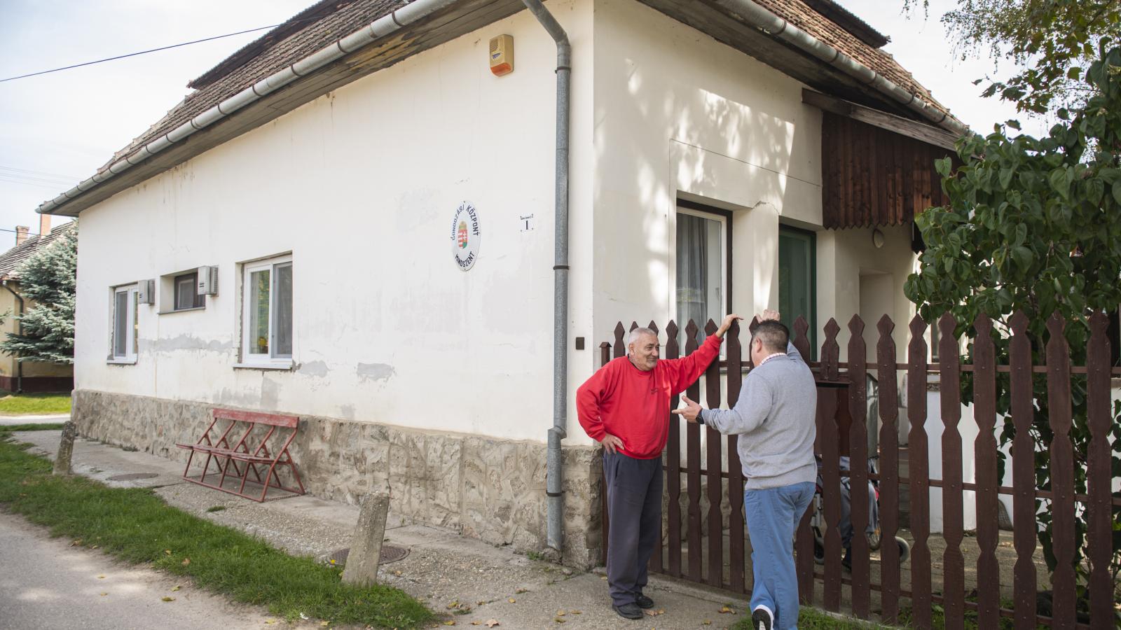 A mintegy 3 milliárd forintból gazdálkodó város 3,5 millió forint miatt borította volna fel az idősotthon 19 lakójának és 9 dolgozójának életét