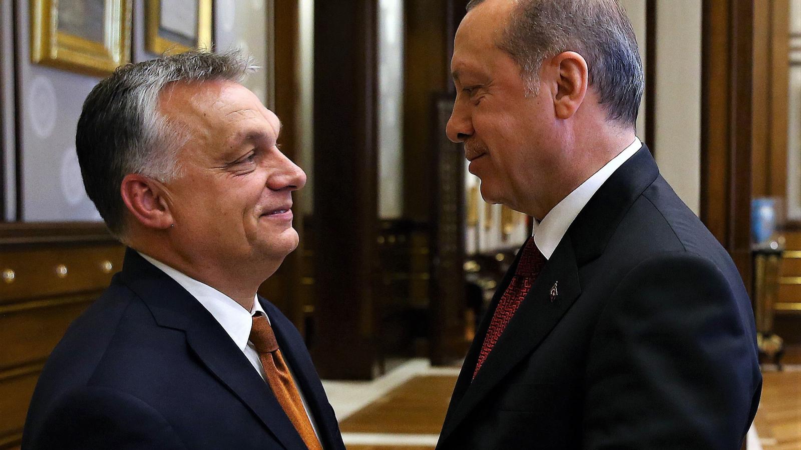 Orbán és Erdogan tavaly nyáron, Ankarában.