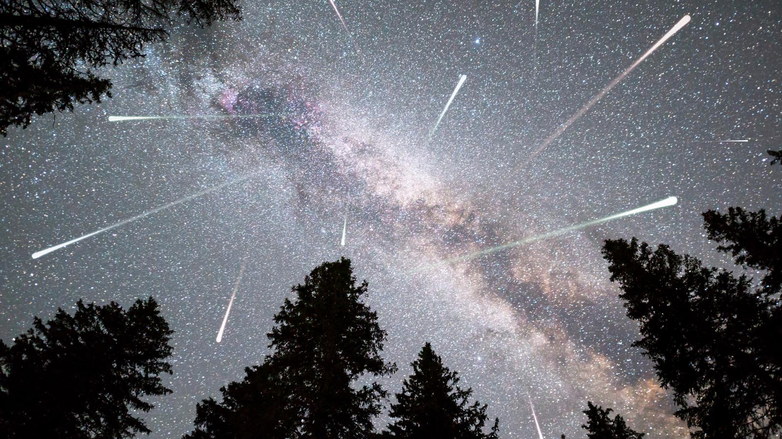 Elcsíphetjük a Perseidák meteorraj tagjait is a héten