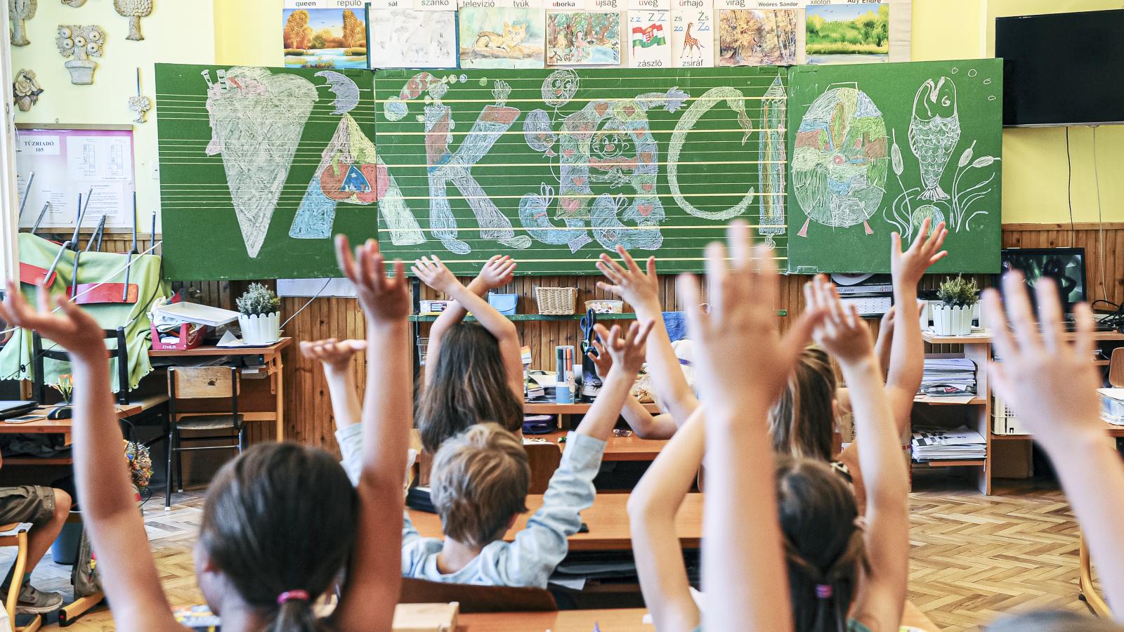  A tervek szerint egy héttel később, csak június 22-én kezdődik a vakáció