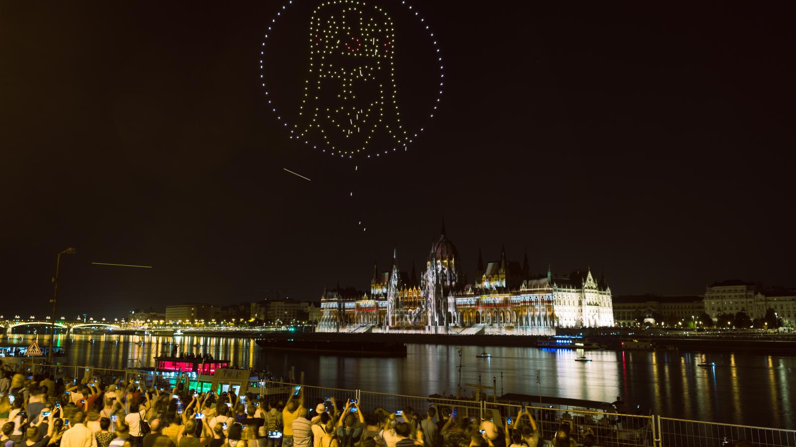 A tűzijáték során 34 000 pirotechnikai eszközt lőnek a magasba