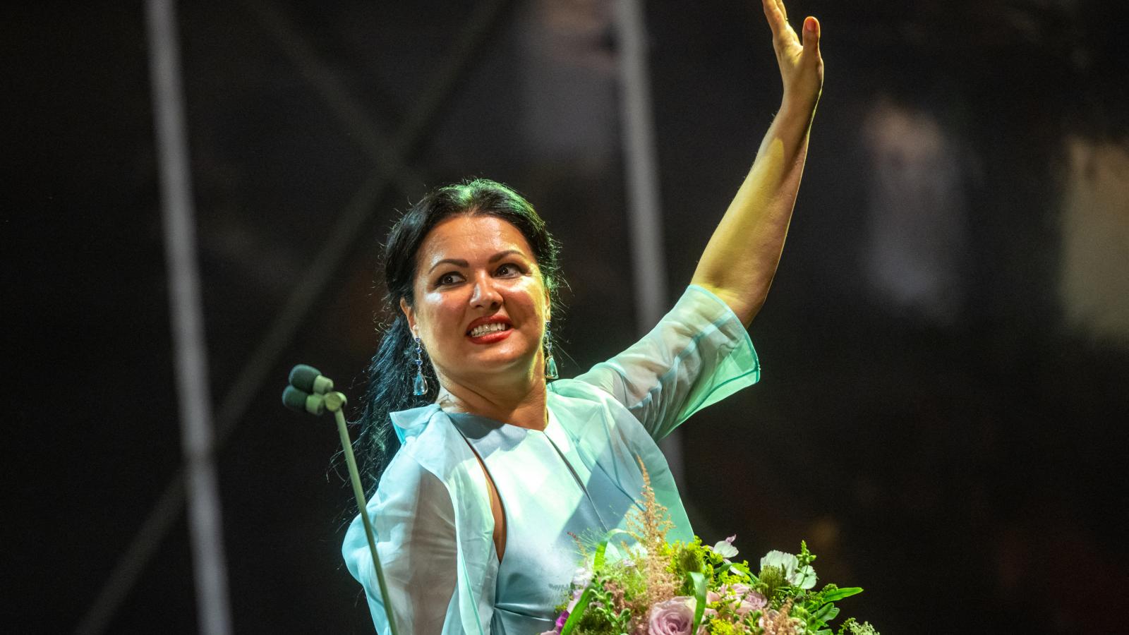 Anna Netrebko 2022. július 22-én egy regensburgi fellépésen