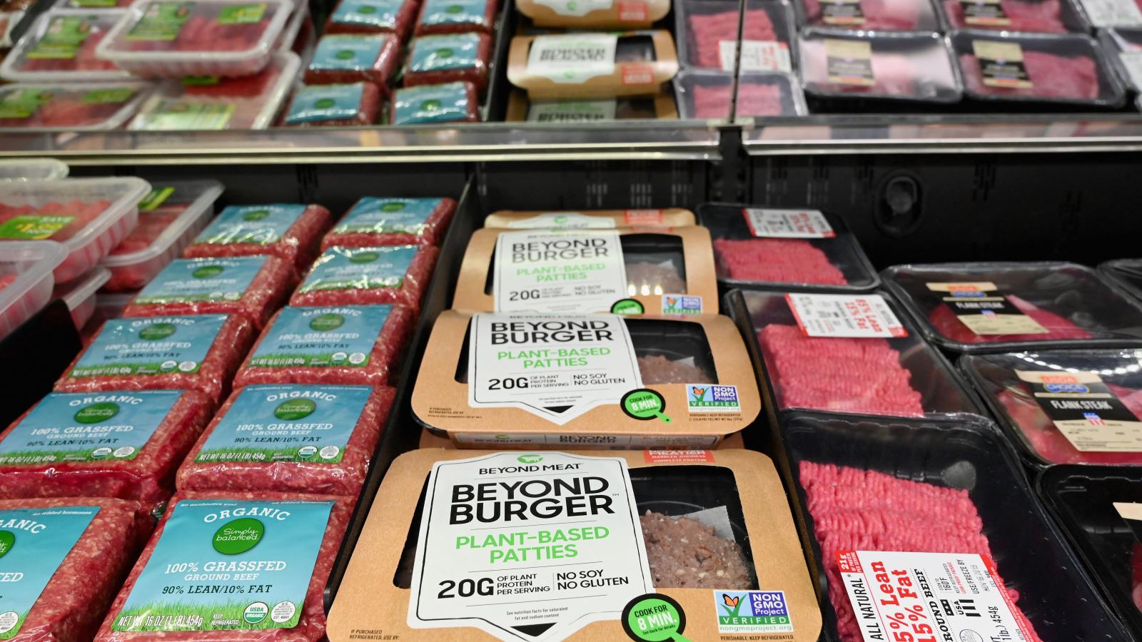 A húskészítmények növényi alapú helyettesítőiből készül a "Beyond Burger"