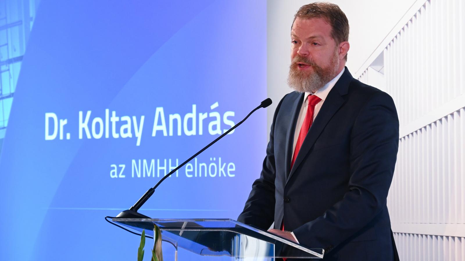 oltay András, a Nemzeti Média- és Hírközlési Hatóság (NMHH) elnöke beszédet mond az NMHH új hírközléstechnikai komplexuma átadásán a főváros XIII. kerületében 2023. szeptember 7-én