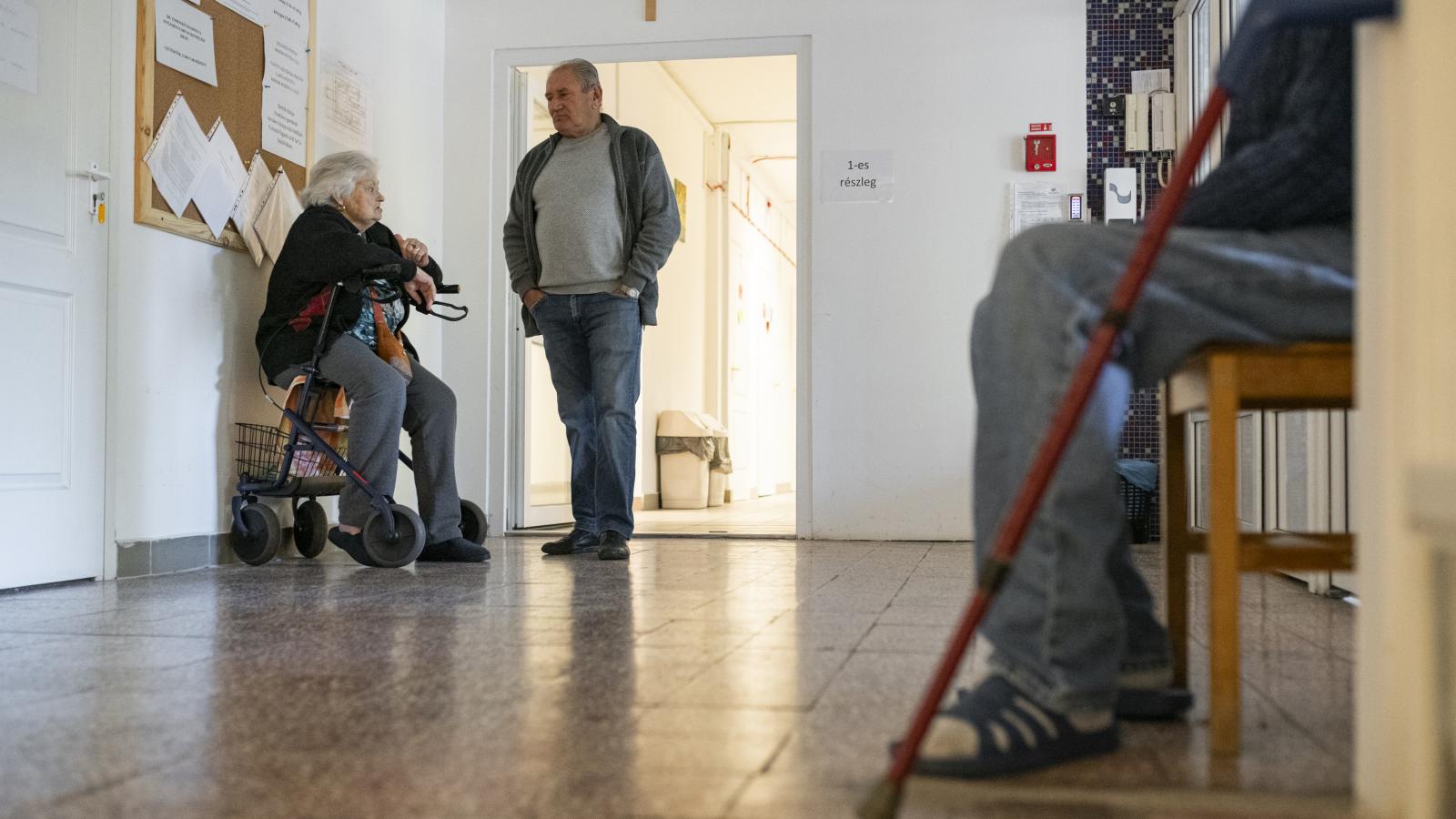 Sok idős ember nem tudja kivárni, hogy állapotának megfelelő ellátáshoz jusson