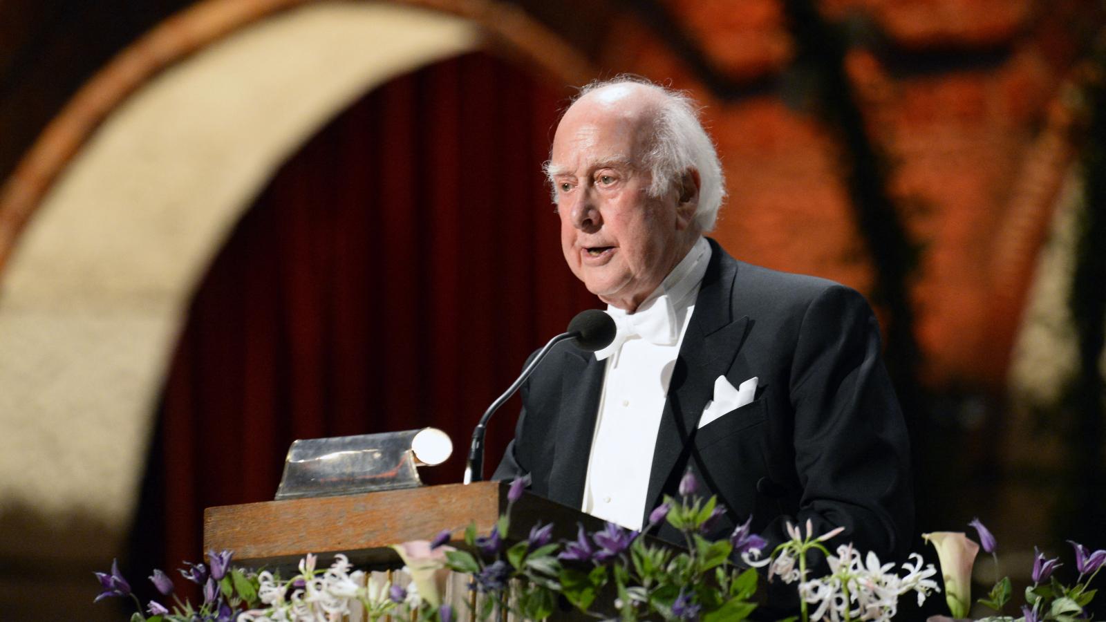  Peter Higgs