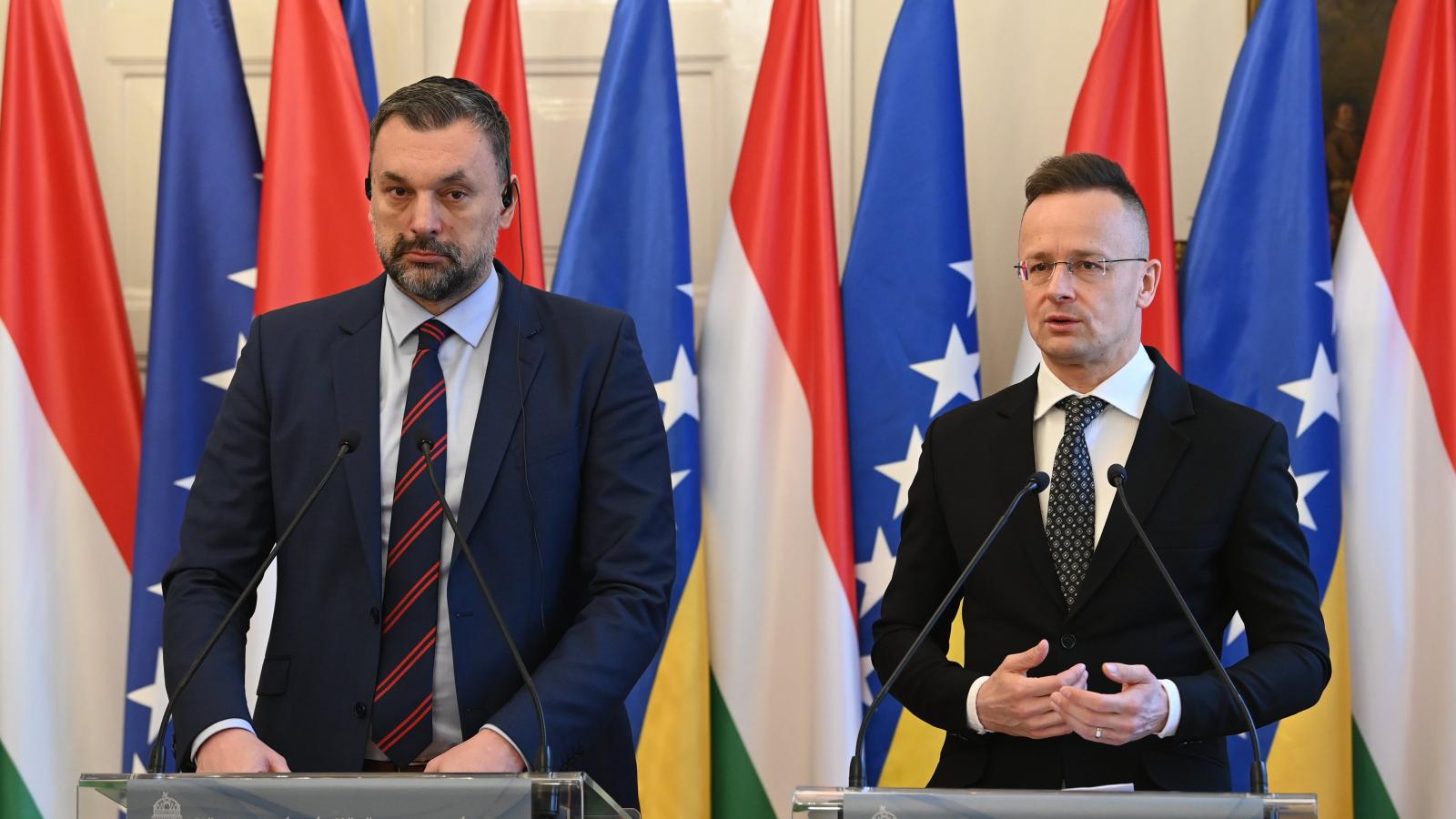 Elmedin Konakovic és Szijjártó Péter március 6-án Budapesten