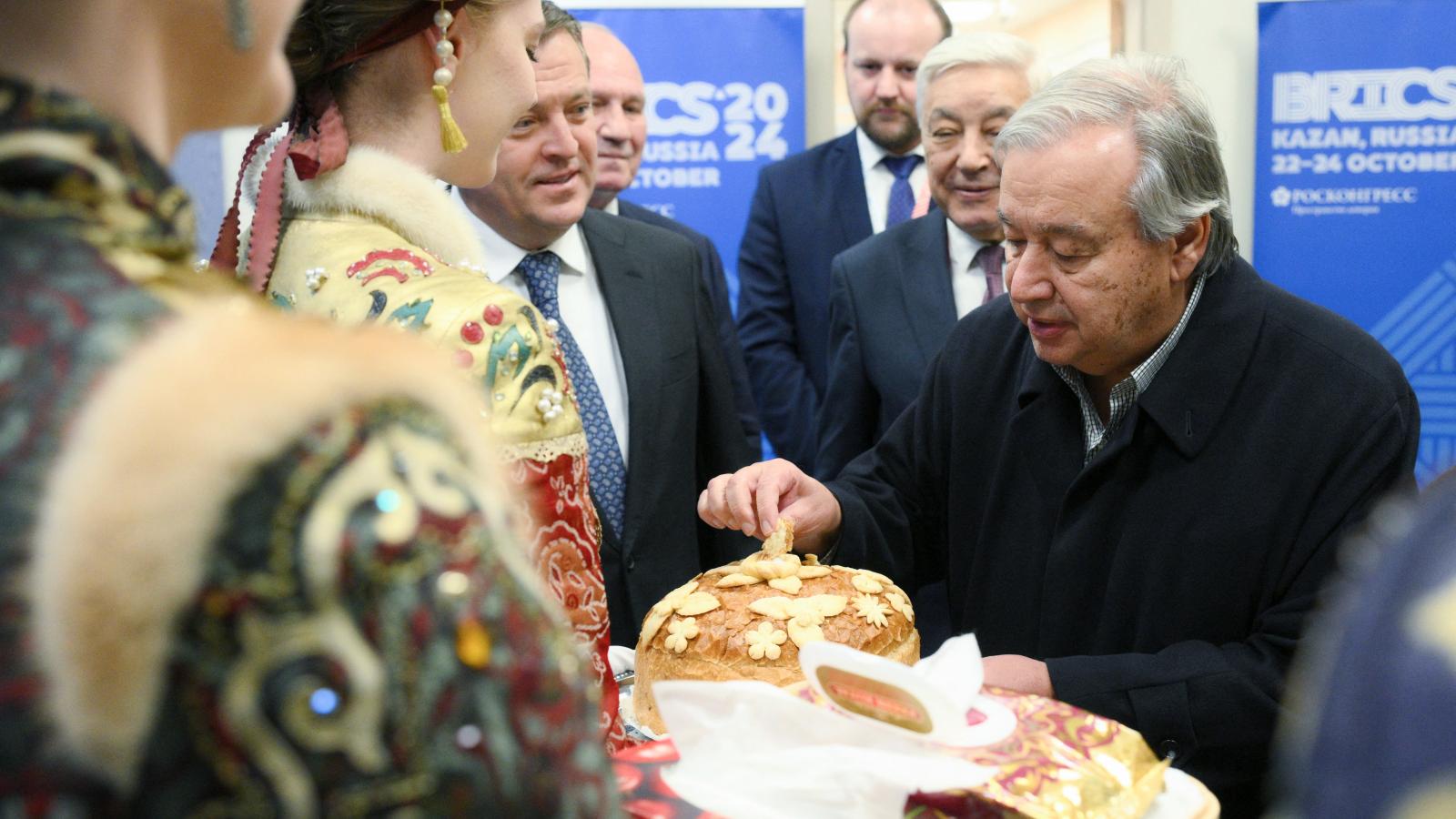 Kijev szerint az ENSZ -főtitkár kazanyi útja nem segíti elő a békét