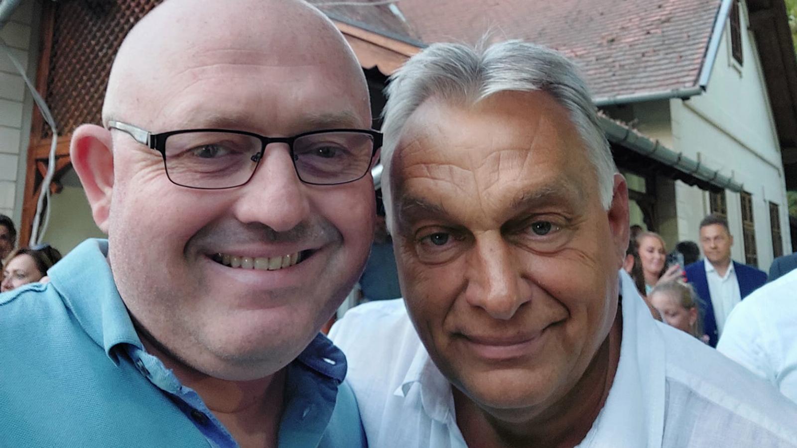 Szűcs Csaba, a CiKöSz elnöke Orbán Viktorral