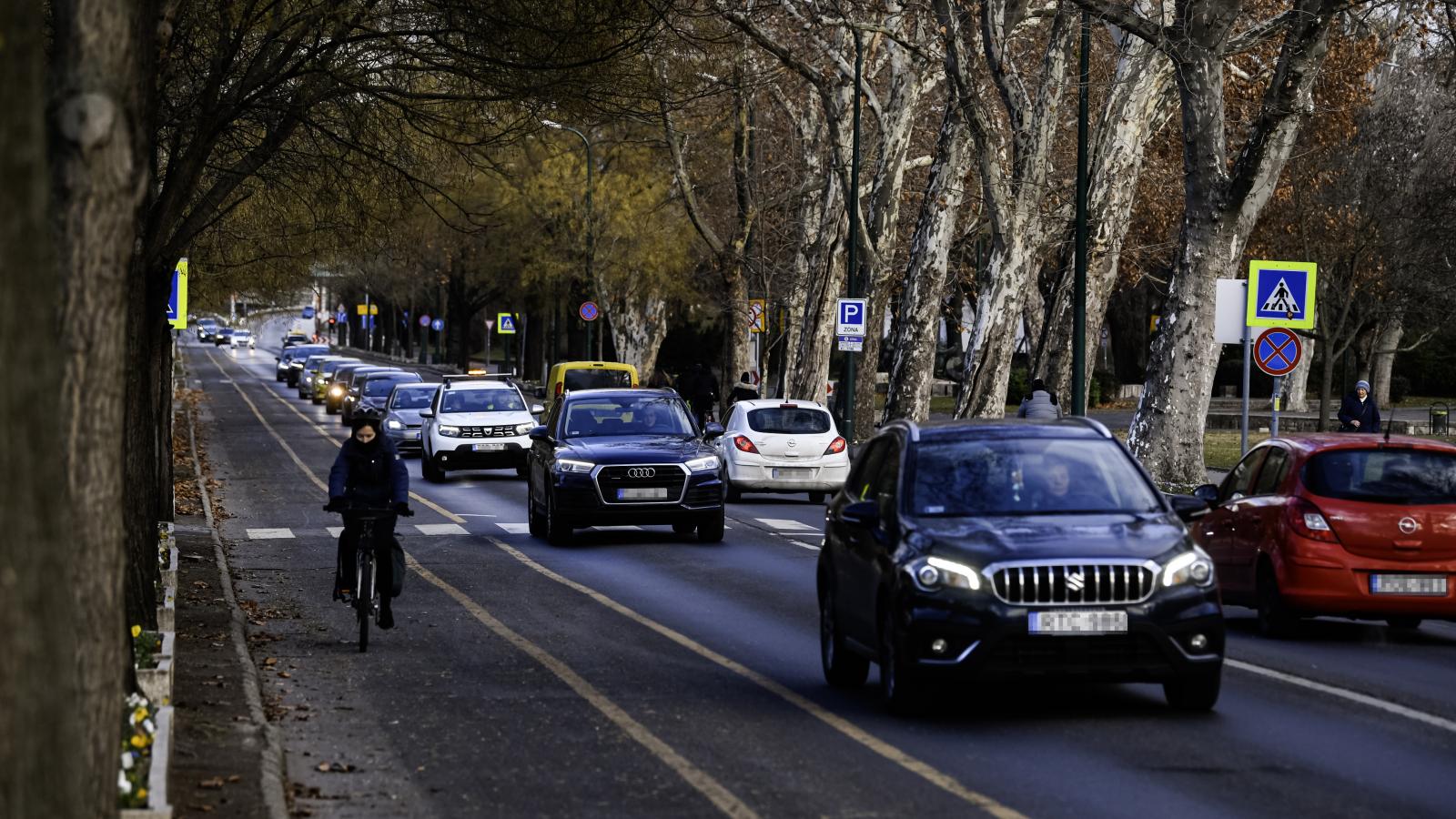 Jelentős forgalom zúdul más útvonalakra, ha valóban nem lehet majd áthajtani a Városligeten az M3-as autópálya felé, illetve onnan a belváros irányába