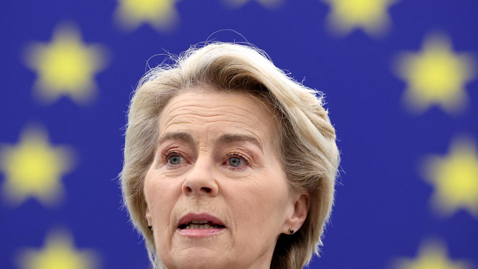 Ursula von der Leyen, az Európai Bizottság elnöke Strasbourgban január 22-én 