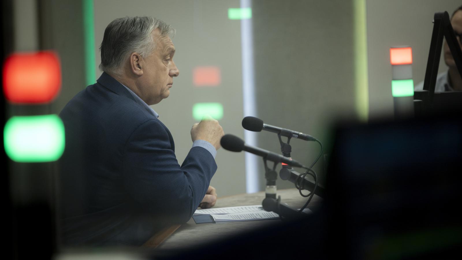 Orbán Viktor miniszterelnök a Kossuth rádió óbudai stúdiójában 2025. január 24-én