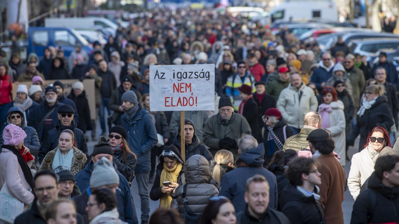 Megfelelő fizetés, objektív szabályok –  Uniós ítélet mondta ki, mi kell a bírák függetlenségének biztosításához