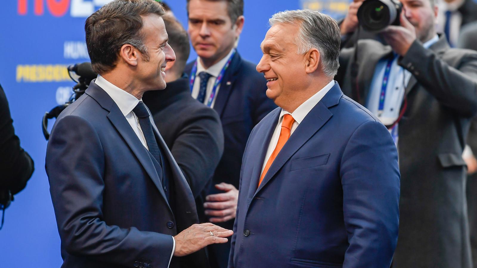 Emmanuel Macron meghívta Orbán Viktort Párizsba