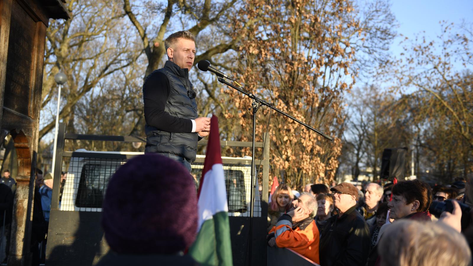 A Tisza Párt több szempontból megrengette a Fidesz-tábort, de a nyugdíjasoknál és a legalacsonyabb keresetűeknél még mindig a kormánypárt vezet