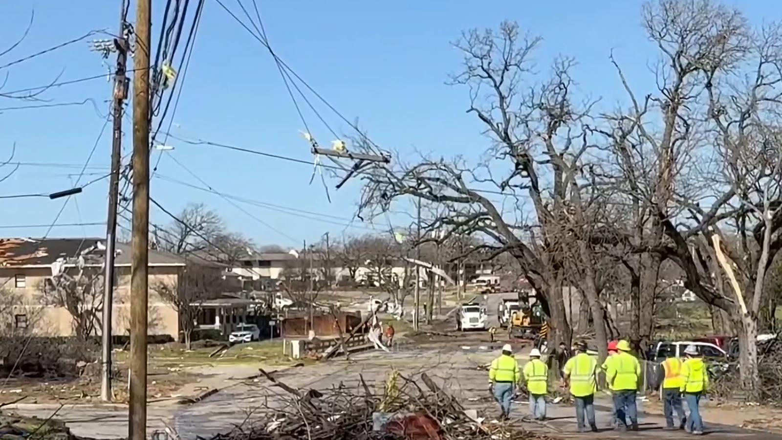 Legkevesebb két ember meghalt a Mississippi államban pusztító vihar miatt