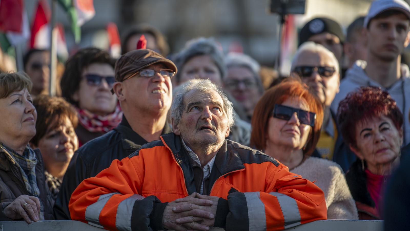 Egy választás Acsarisztánban: Magyar Péter nem tud annyira ellenszenves lenni, hogy a NER szerethetőbbnek látsszon, pedig próbálkozik