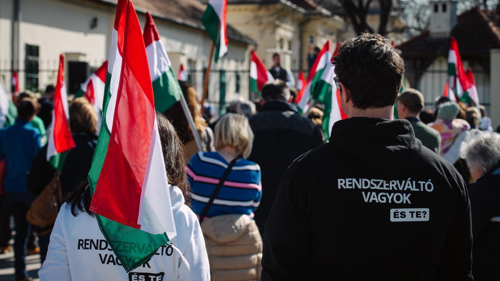 Publicus: csökkent a Tisza Párt és nőtt a Fidesz támogatottsága