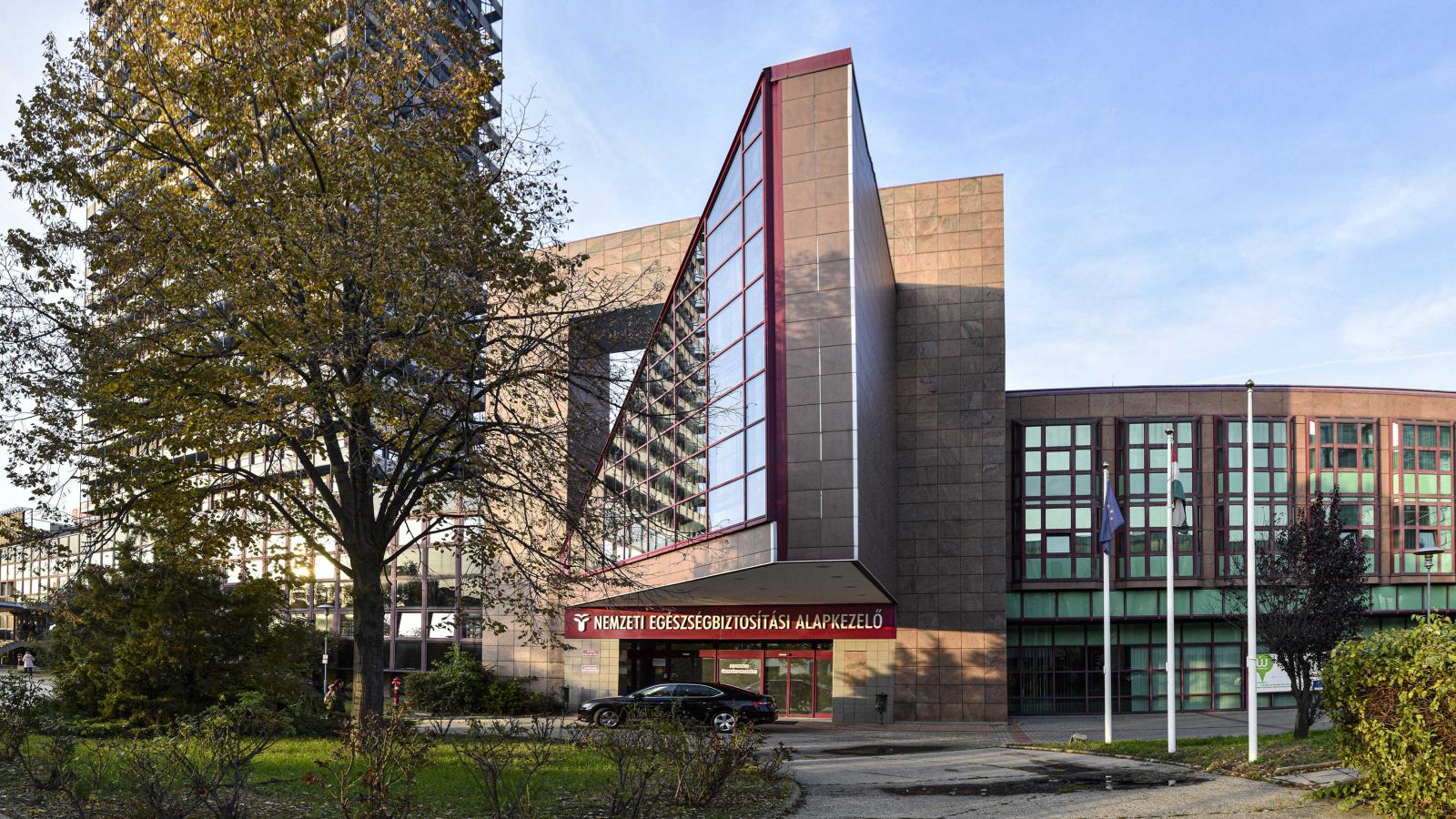 A Nemzeti Egészségbiztosítási Alapkezelő épülete. Tudtak a súlyos hibákról