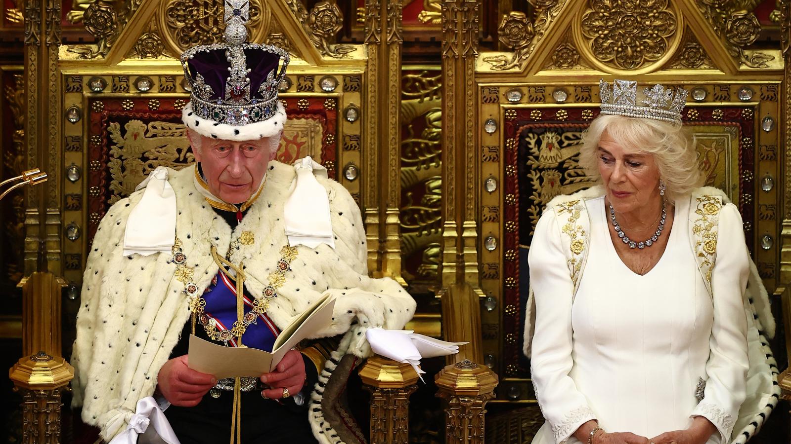 A brit uralkodó, III. Károly vagyona immár majd’ a kétszerese annak, amivel két és fél éve elhunyt édesanyja, II. Erzsébet királynő rendelkezett