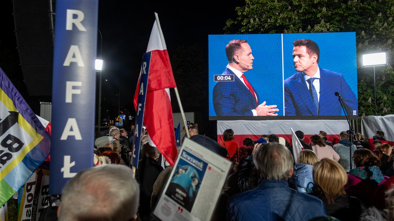 A kampányt Trzaskowski és Nawrocki tévévitája és felvonulások zárták
