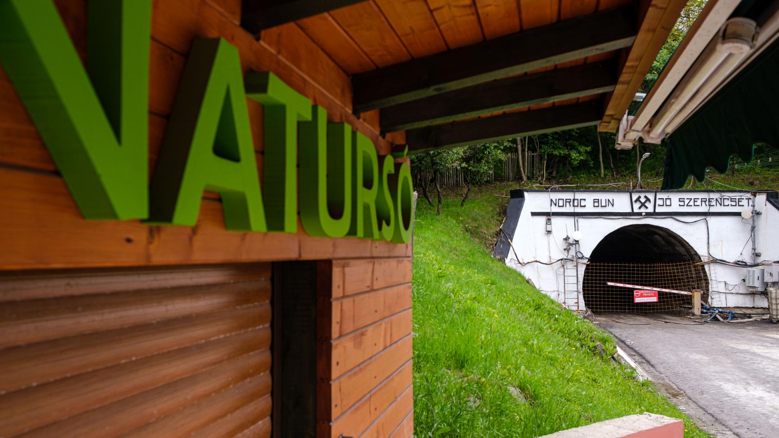 A lezárt bánya bejárata május 30-án