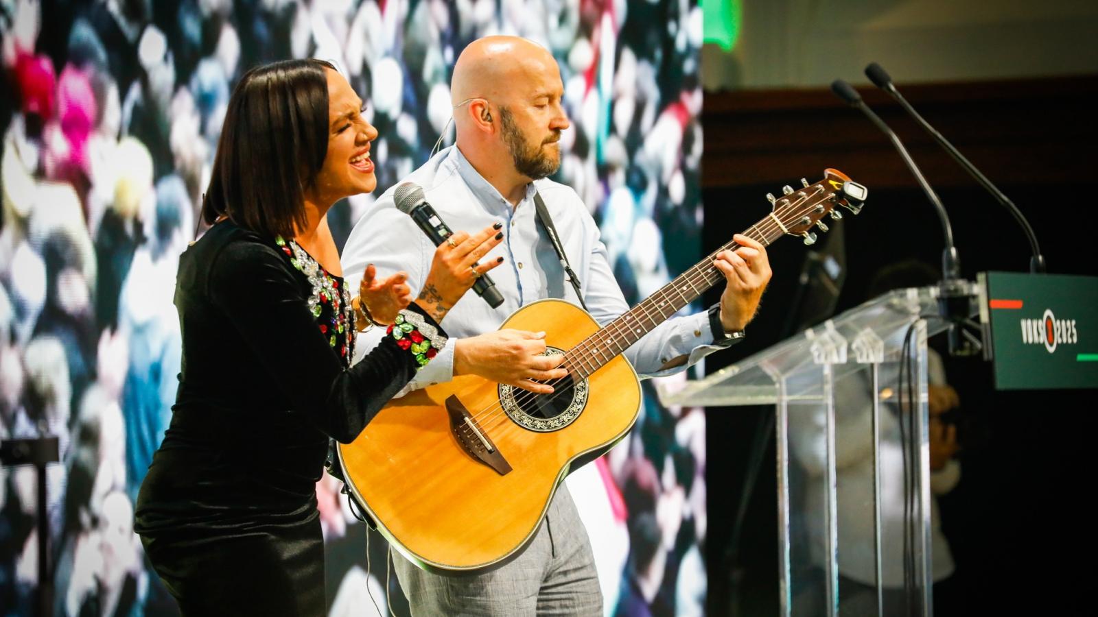 Tóth Gabi a Parlamenti Szalon 2025 rendezvényen Budapesten 2025. június 10-én.