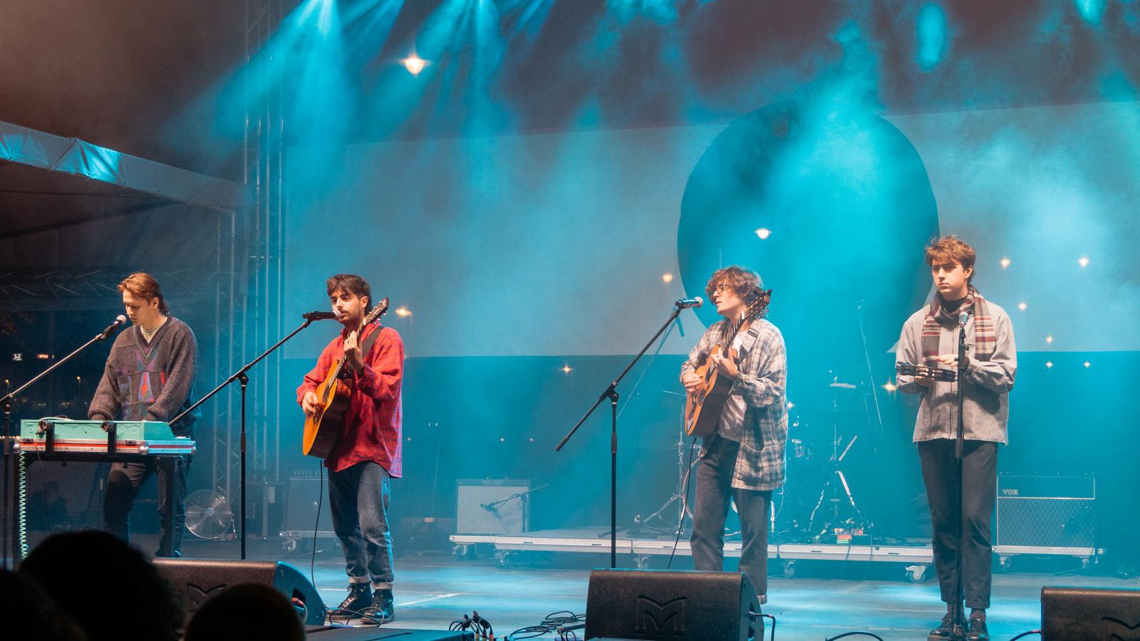 Carson Coma korábban a tanárok mellett kiálló szolidaritási tüntetésen is fellépett