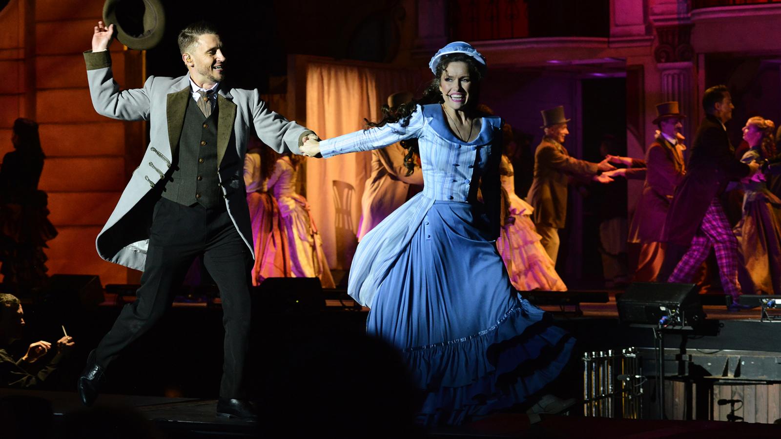 Halálra ítélt szerelem – Sándor Péter és Jenes Kitti a Rudolf című musical előadásán