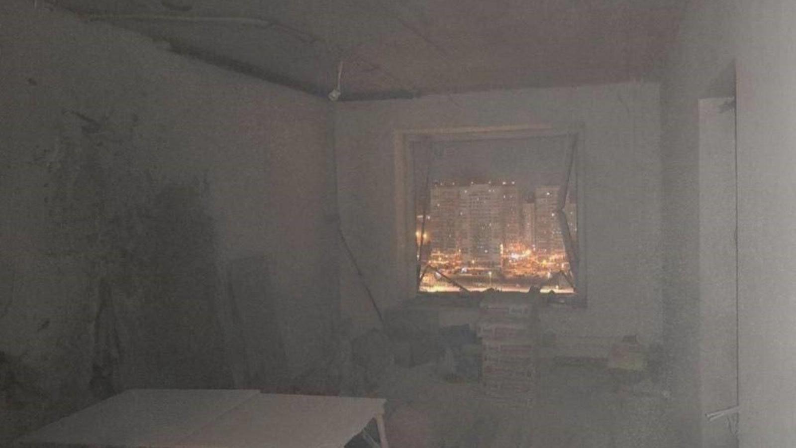 A dróntámadásban megsérült egy moszkvai lakás belseje. 