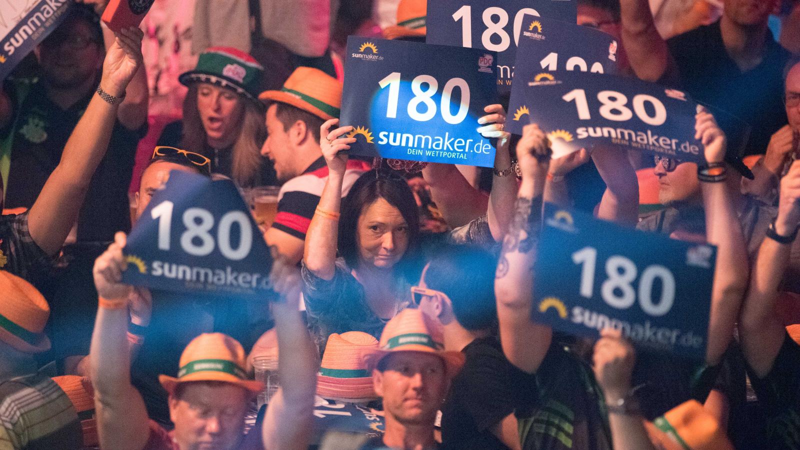 A profi versenyeken a szurkolók gondoskodnak a jó hangulatról