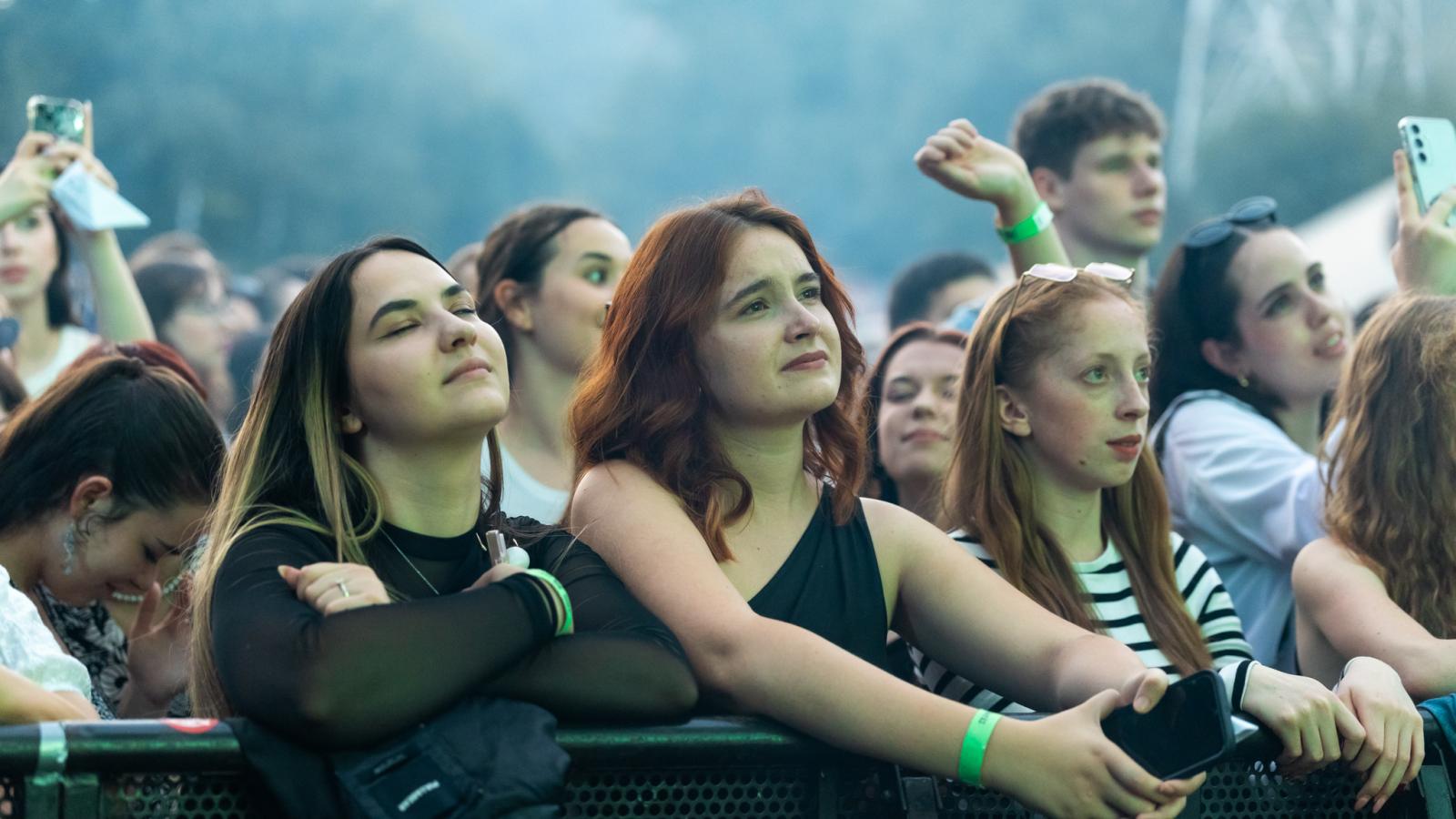 A közönség a Margaret Island tusványosi koncertjén