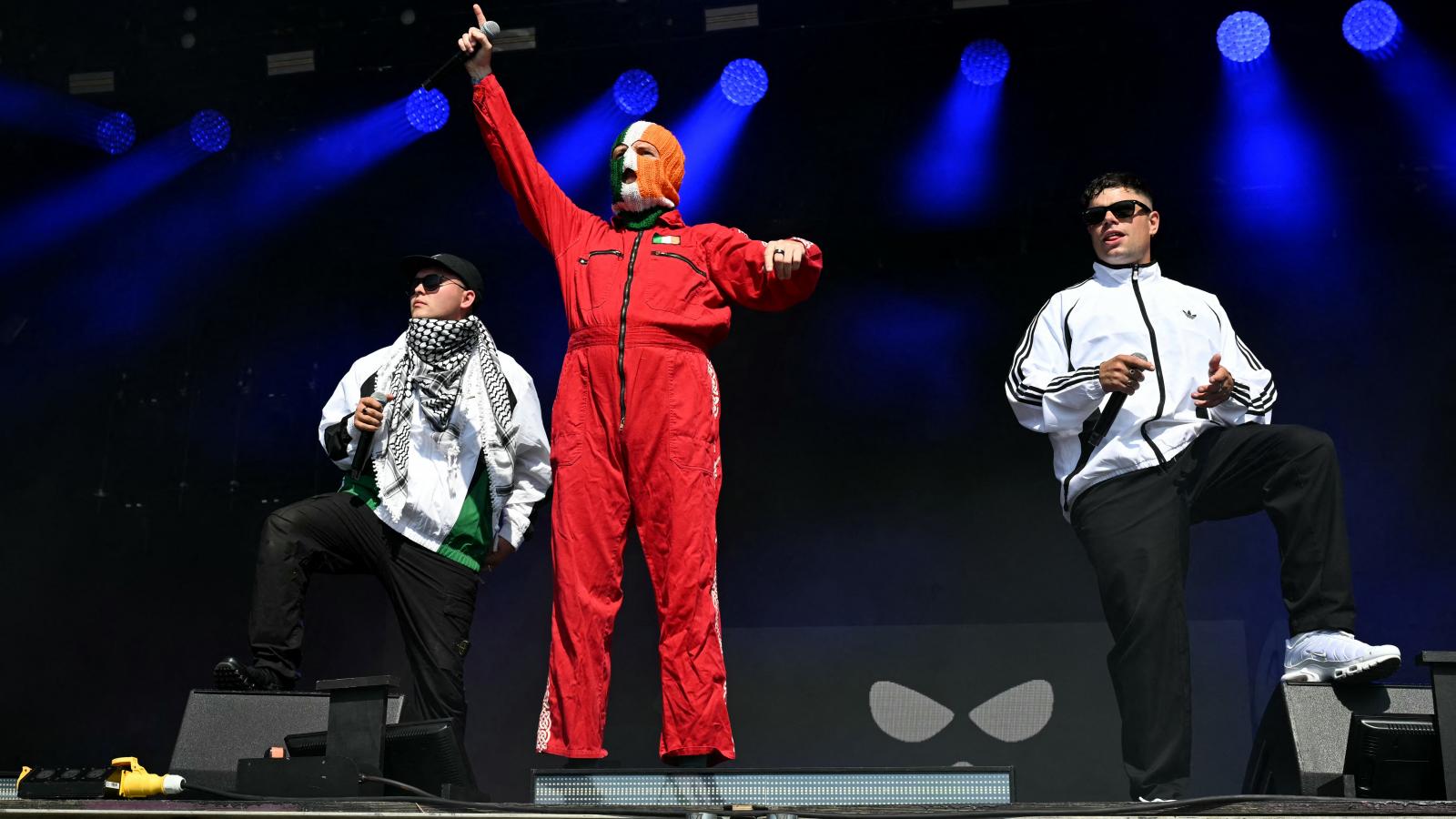 Az északír, azaz brit ifjak szókészlete szegényes. A Kneecap együttesnek a zsidó államról mindig ugyanaz a négybetűs szó jut eszébe, pedig Shakespeare nyelvében akadna több is