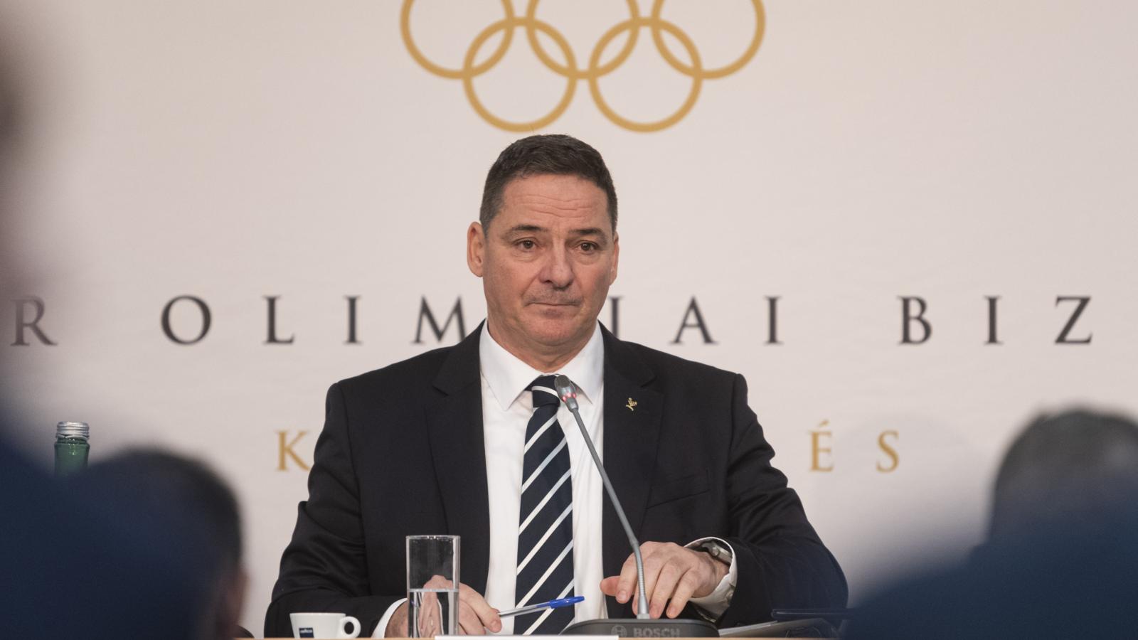 A jogtulajdonos Formula One Management (FOM) képviselői kb. kéthavonta Mogyoródra látogatnak, hogy szemlézzék, hogyan halad az építkezés