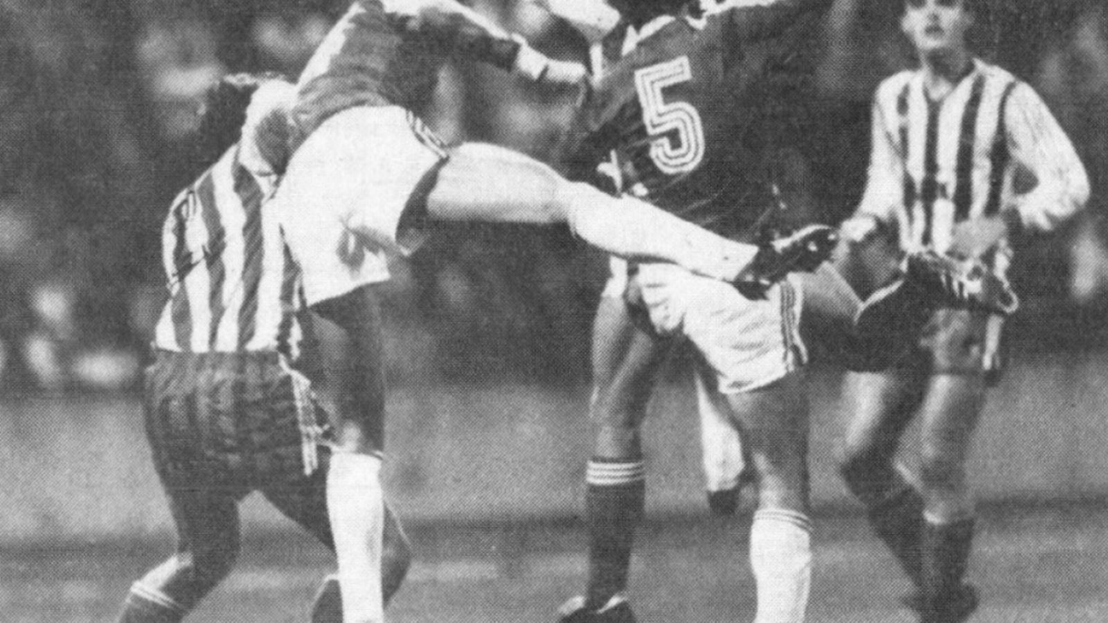 Hámori, Preszeller, Szántó, Hannich és Pintér a mérkőzés egyik kavarodásában