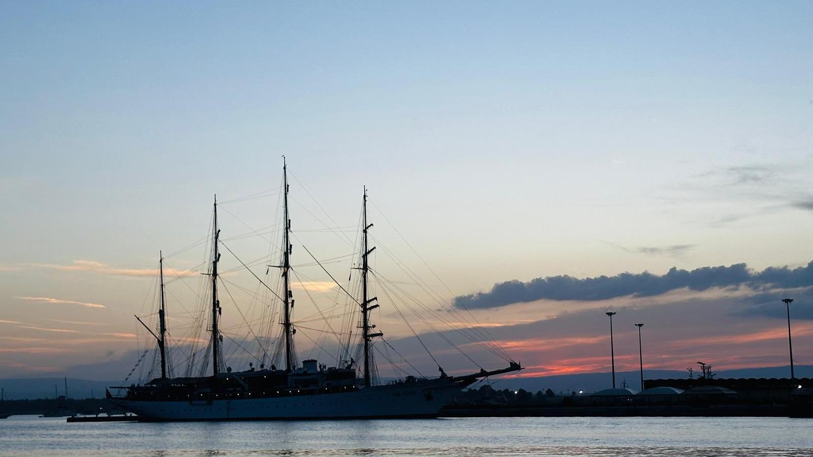 A szülőföld is akkor ismerszik meg igazán, amikor elkujtorog az ember, és visszatekint