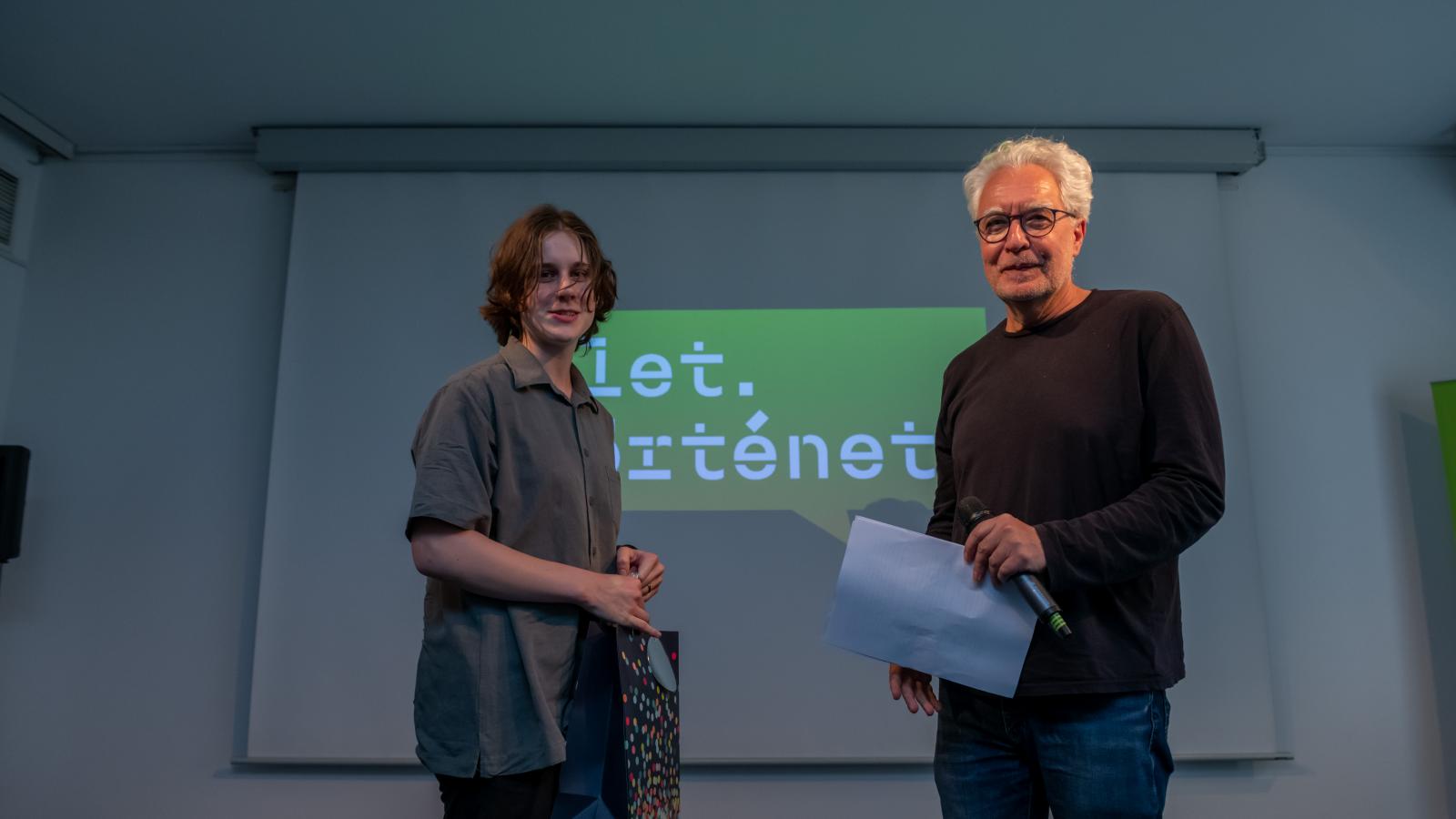 Nagyon szeret itt élni, csak ezt az ország nem viszonozza