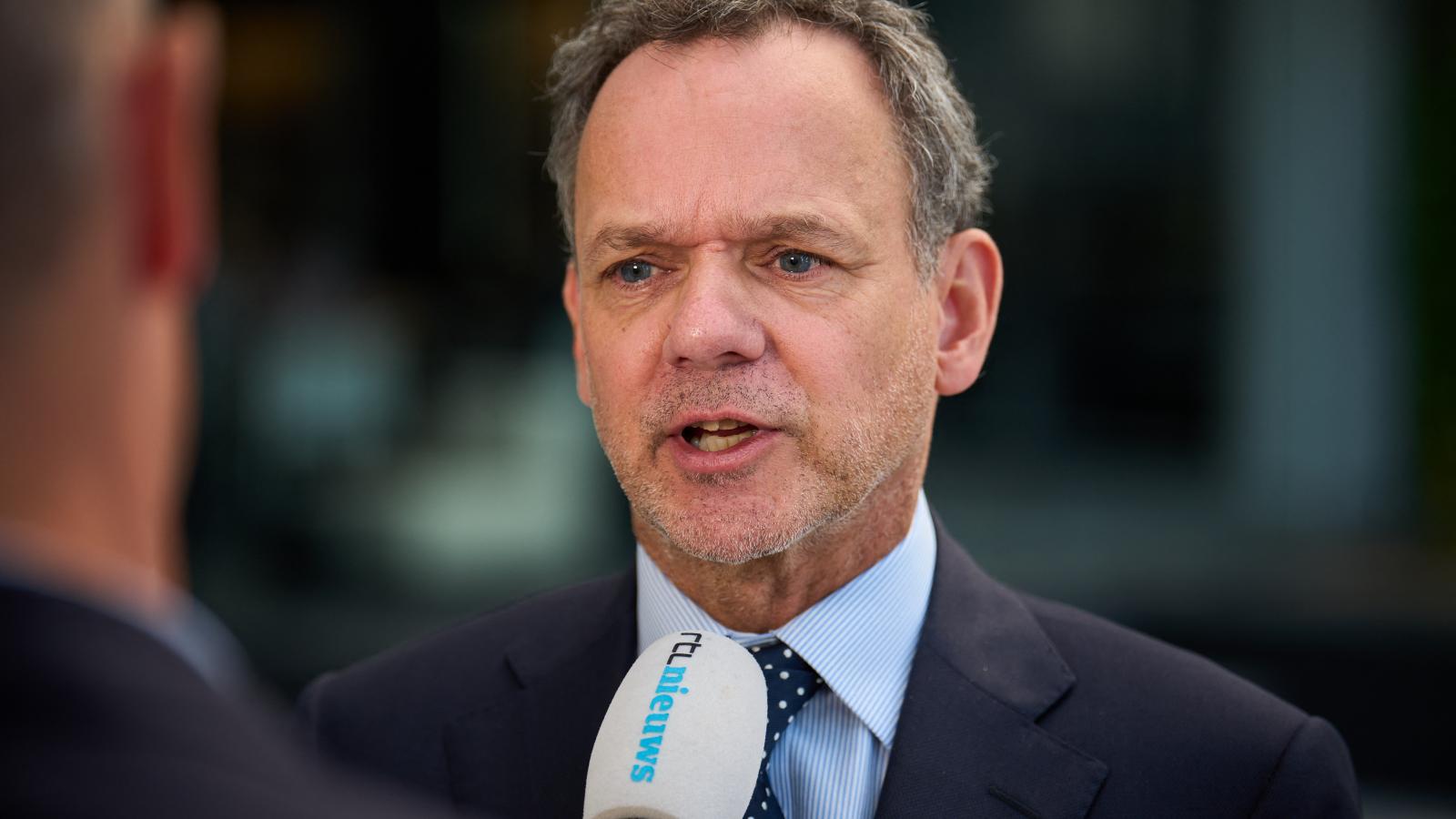 Caspar Veldkamp, a holland ügyvivő kormány külügyminisztere