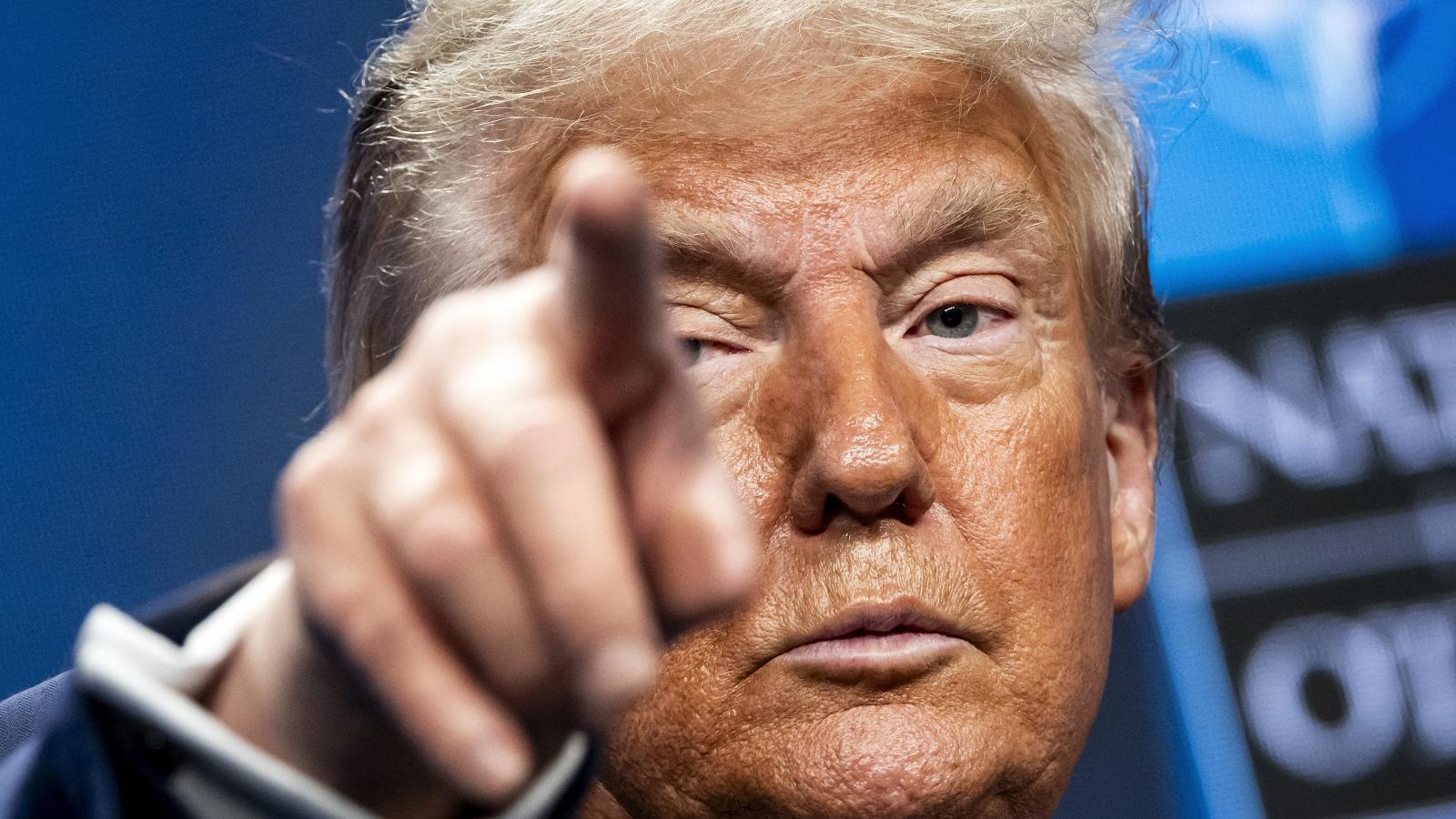 „Csodálatos beszélgetést folytatott a nagyra becsült belarusz elnökkel”, Alekszandr Lukasenkóval Donald Trump