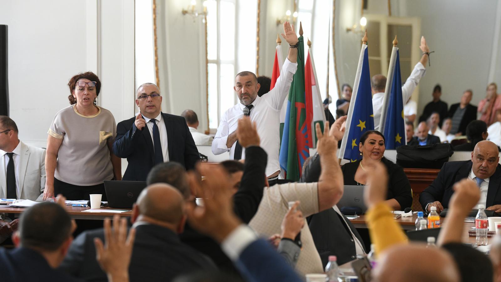 A roma önkormányzat közgyűlésén nagy volt a feszültség